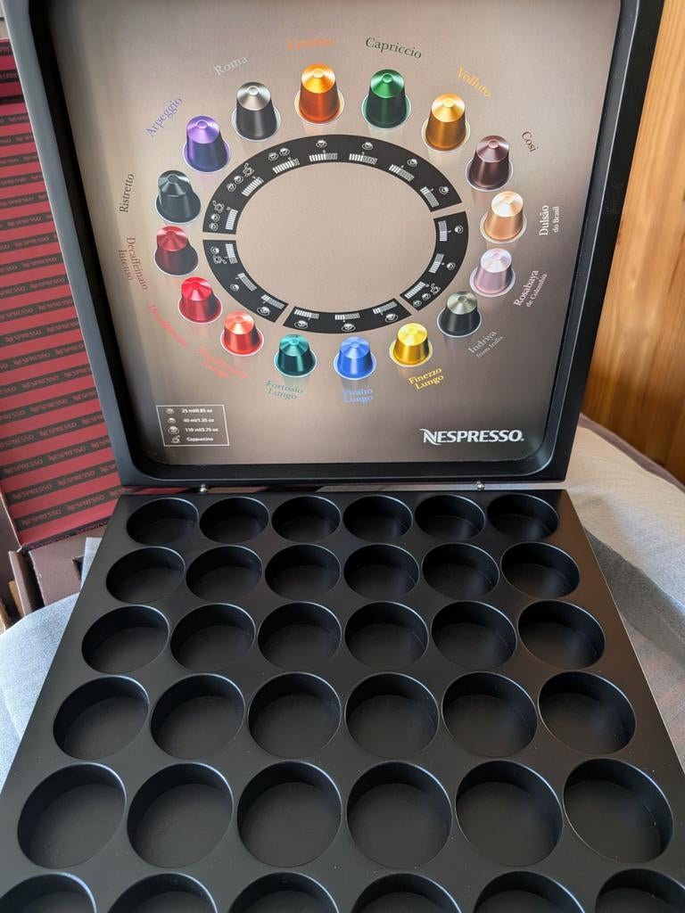 Nespresso Discovery Boxes, Witgoed en Apparatuur, Koffiemachine-accessoires, Nieuw, Capsulehouder, Nespresso, Nespresso, Ophalen of Verzenden