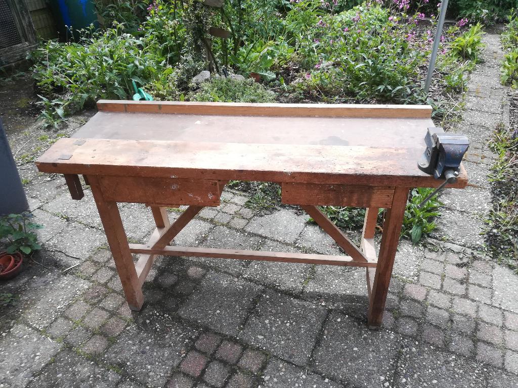 Werkbank met bankschroef, Doe-het-zelf en Verbouw, Werkbanken, Ophalen, Gebruikt, Minder dan 70 cm, Bankschroef