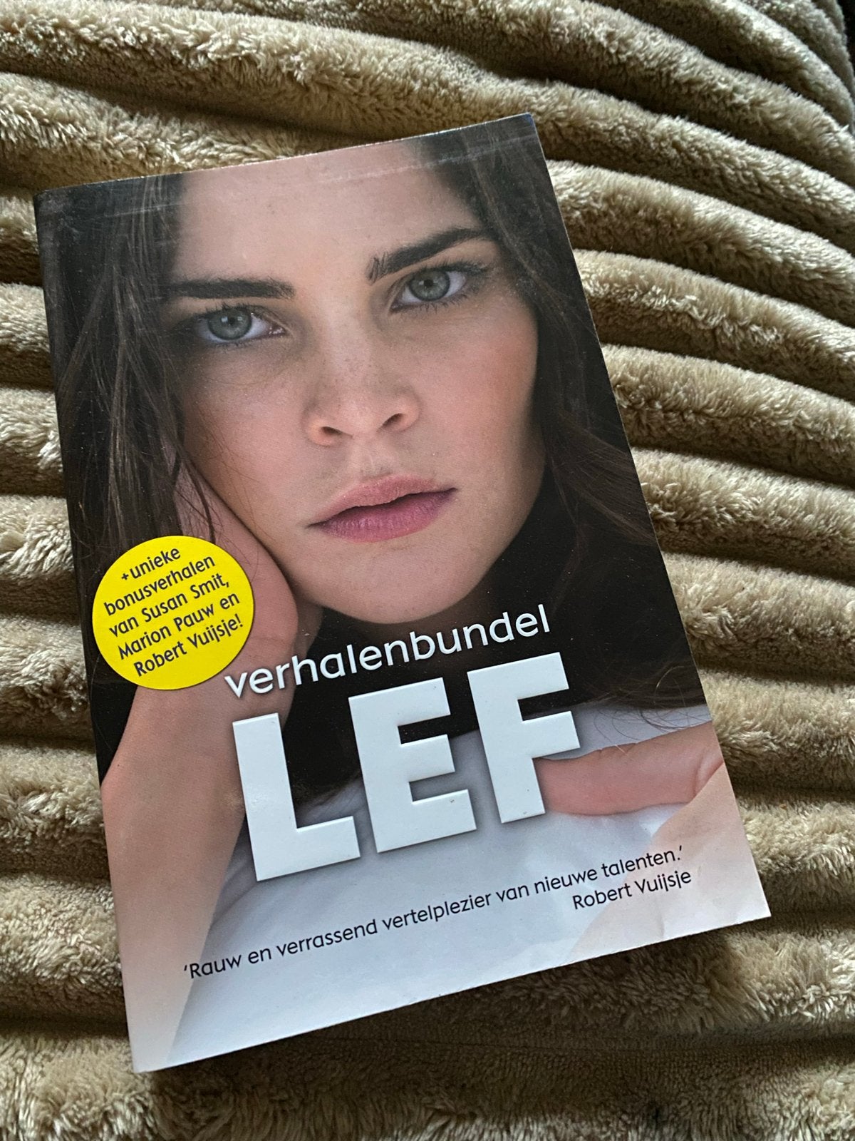 Verhalenbundel LEF met bonusverhalen, Ophalen of Verzenden, Zo goed als nieuw, Nederland