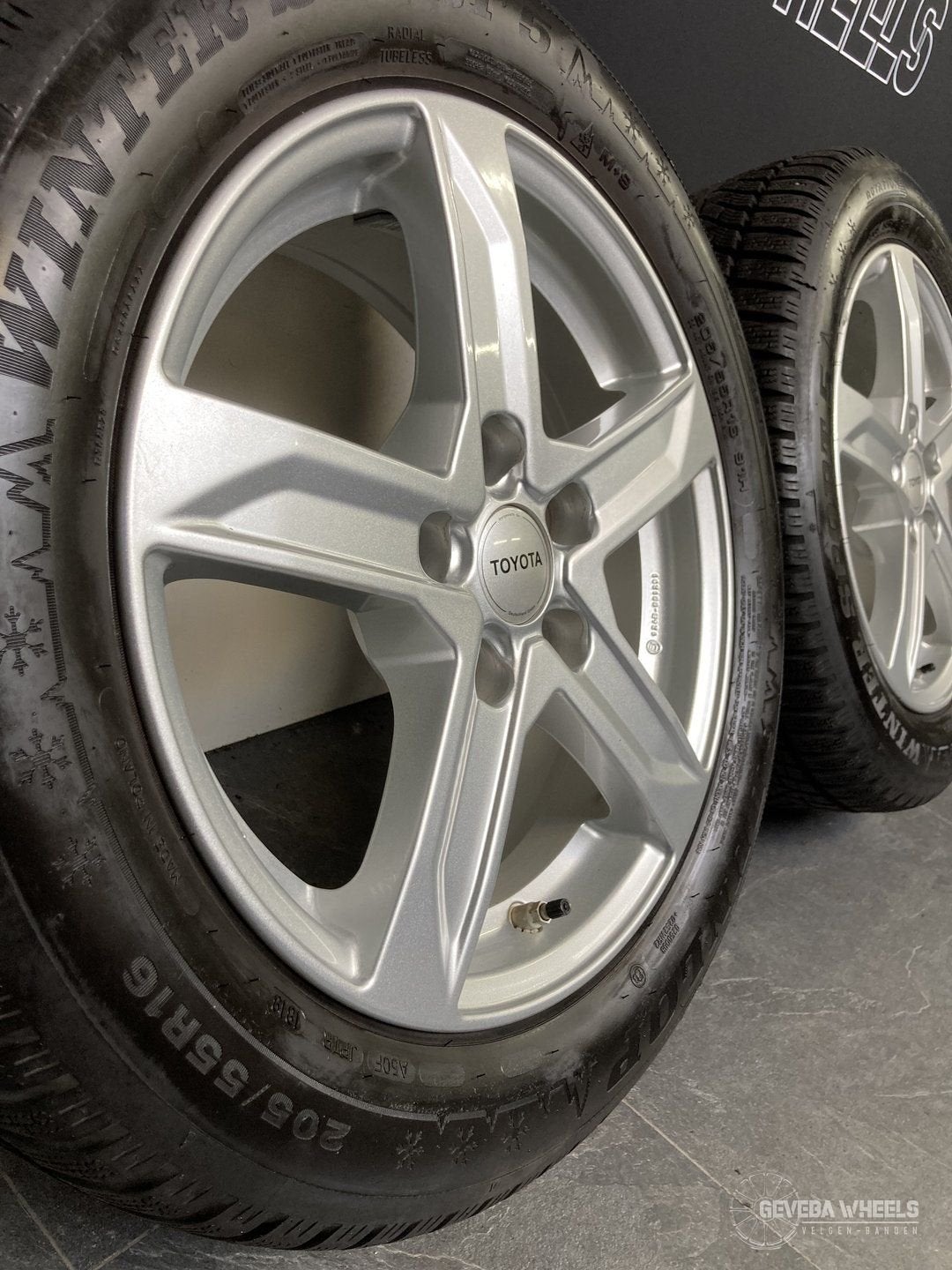 16” Toyota Auris velgen + winterbanden 5x114.3 205/55/16, Auto-onderdelen, Banden en Velgen, Gebruikt, -, Banden en Velgen, -