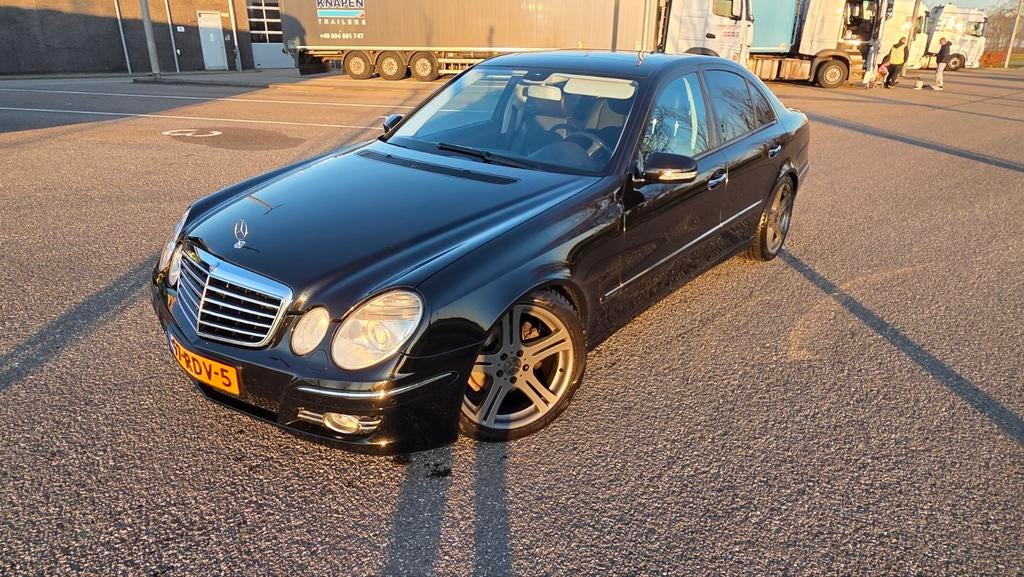 Mercedes-Benz E-Klasse 3.0 CDI E280 Sedan AUT 2007 Zwart, Auto's, Mercedes-Benz, Achterwielaandrijving, Zwart, Leder en Stof, Bedrijf