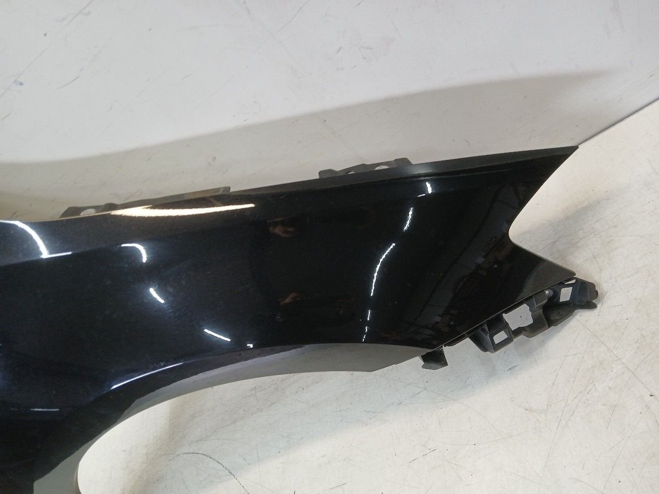 Spatbord rechts voor Volkswagen Golf, Onderdelen@venauto.nl, Van der Ven Autorecycling B.V., Gebruikt, Ettenseweg 76, 4706 PB Roosendaal, The Netherlands