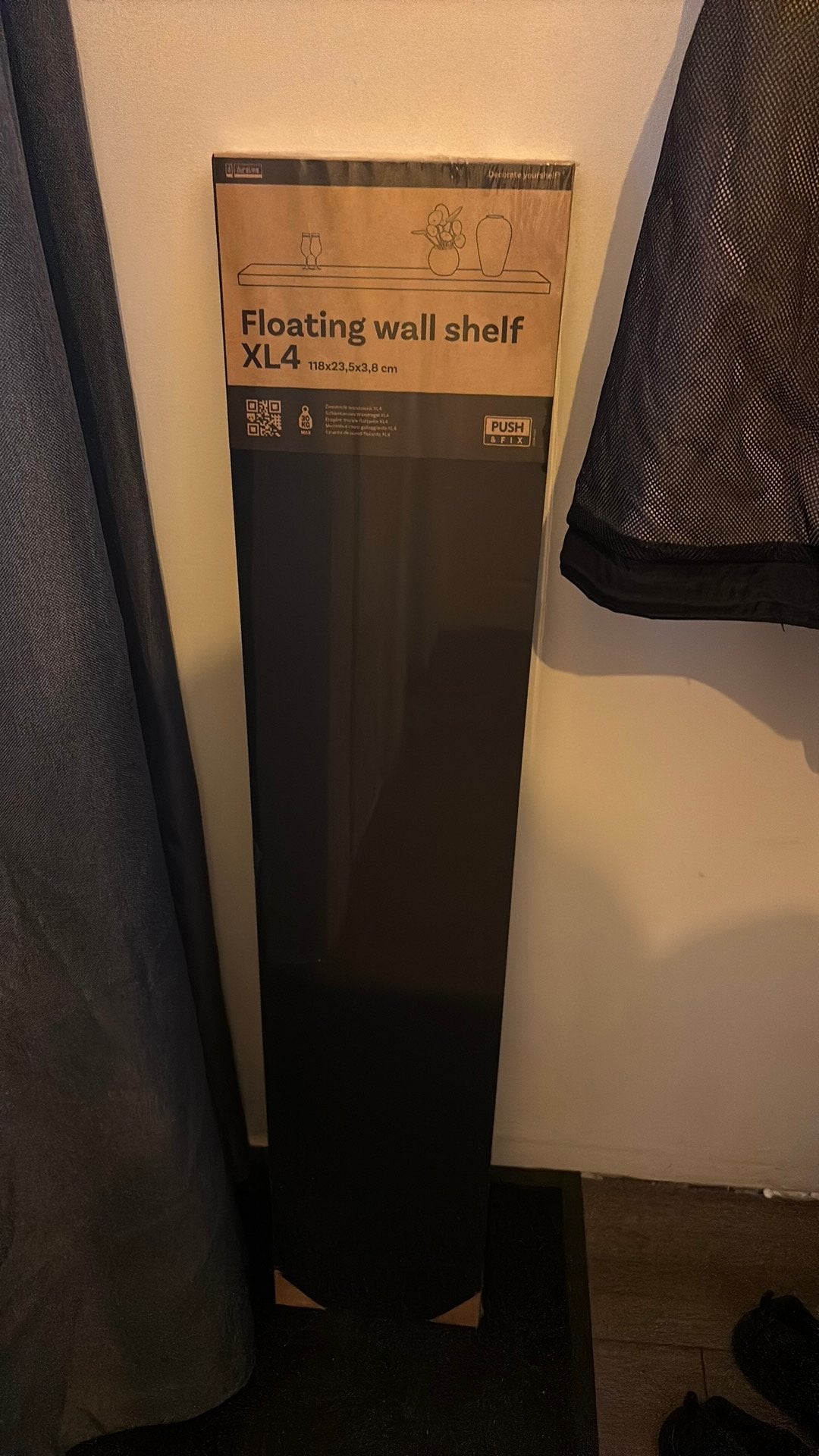 Wandplank zwart, 1,18 m. Nieuw, Ophalen, Nieuw