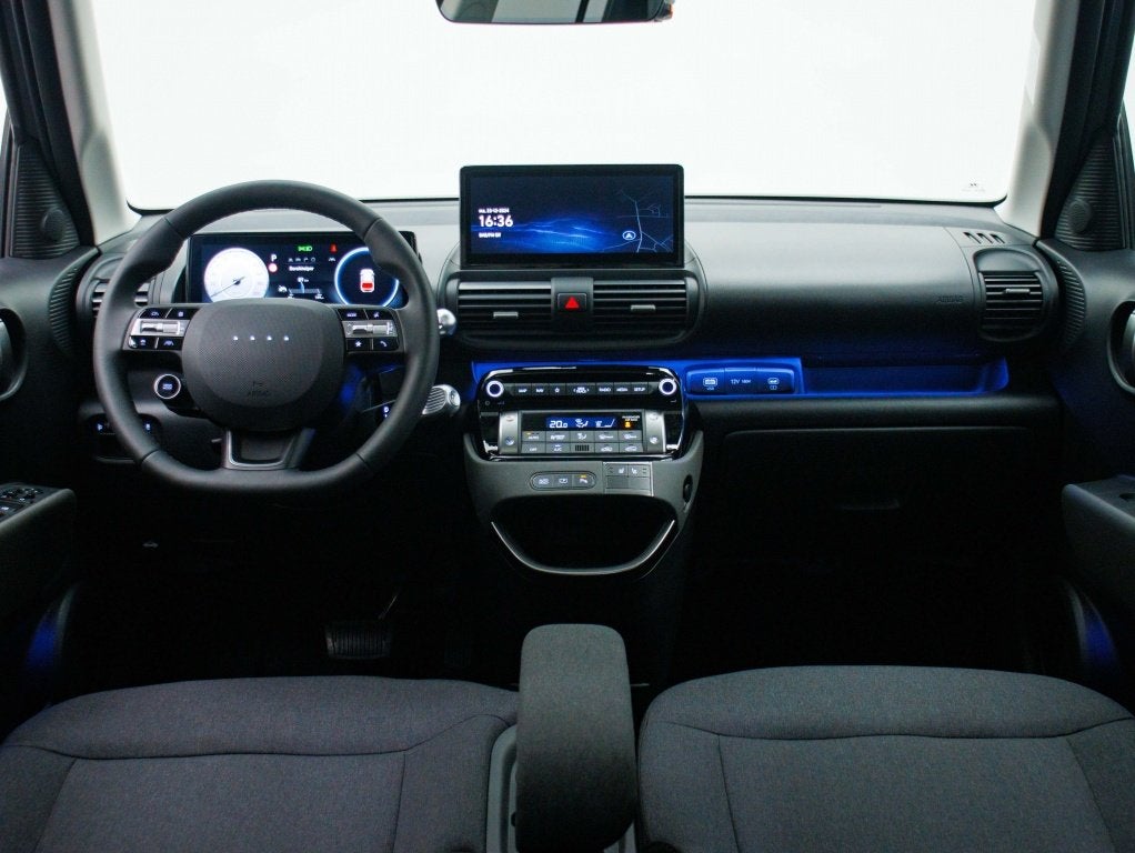 Hyundai Inster Evolve 49 kWh | Techpack | Winterpack | Warmt, Auto's, Gebruikt, Zwart, Origineel Nederlands, SUV of Terreinwagen