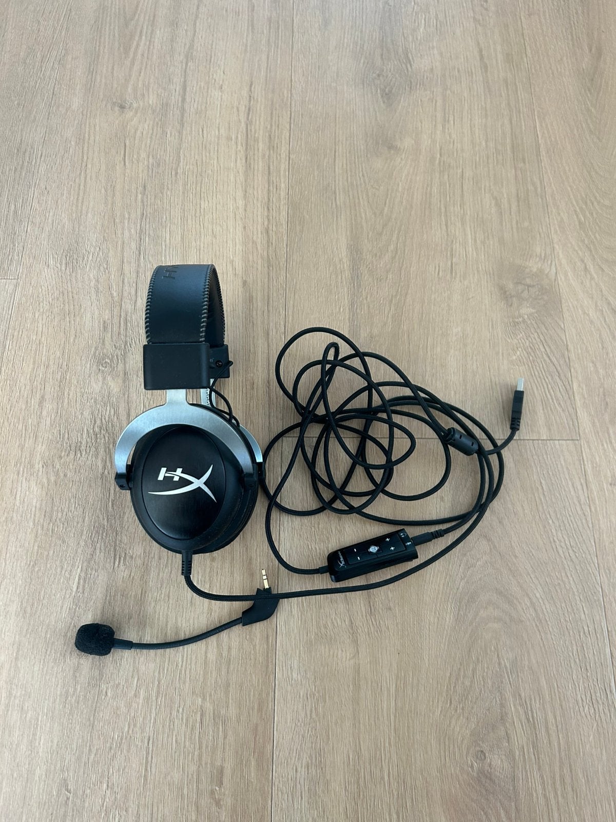 HyperX Cloud II Gaming Headset – nette staat – €40, Computers en Software, Ophalen, Gaming headset, Zo goed als nieuw