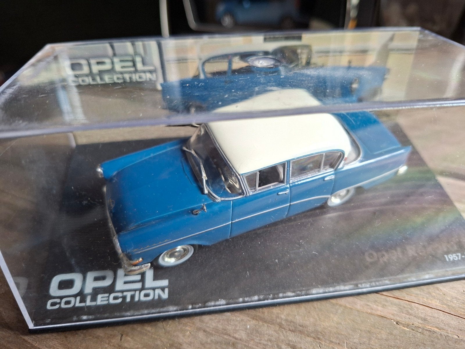 Opel Rekord P1 1957-1960 schaalmodel - Opel Collection, Hobby en Vrije tijd, Modelauto's | 1:43, Ophalen of Verzenden