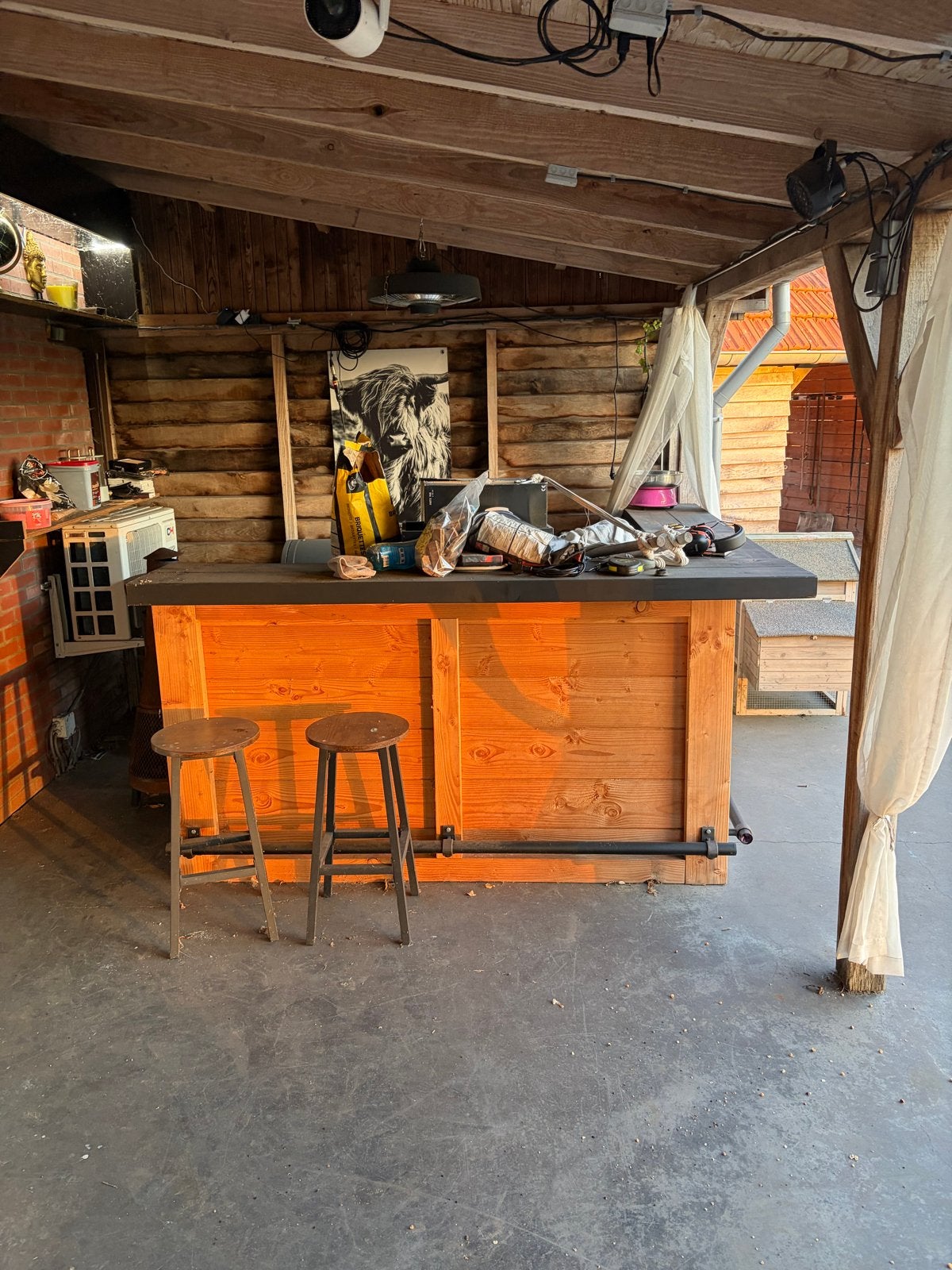 Robuuste Buitenbar 220x220 (Hoekbar), Ophalen, Gebruikt