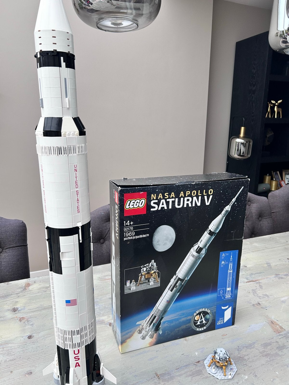 LEGO NASA Apollo Saturn V raket - Zo goed als nieuw, Ophalen of Verzenden, Zo goed als nieuw