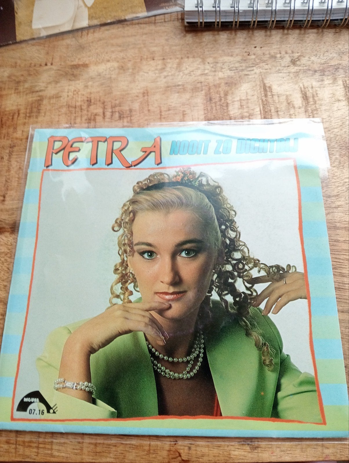 Petra - nooit zo dichtbij, Ophalen of Verzenden, Zo goed als nieuw, Overige formaten, Levenslied of Smartlap