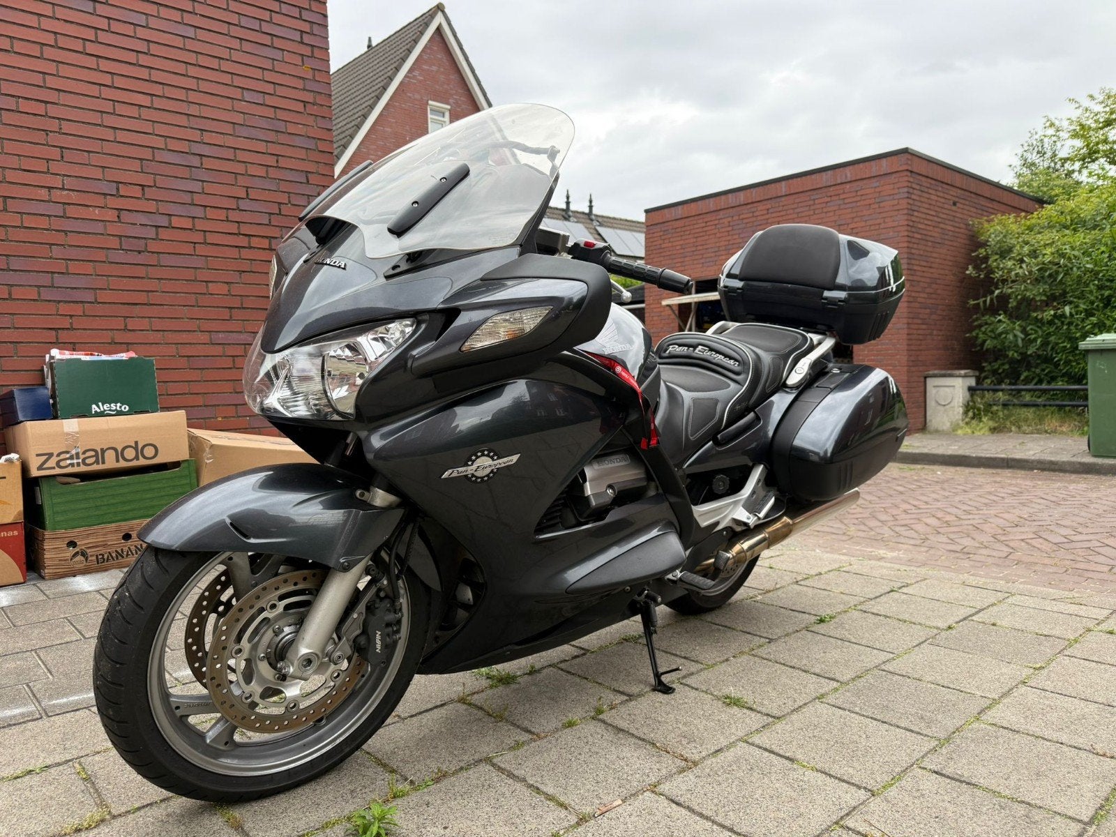 Honda Pan European ST1300 - Comfortabele Toermotor, Occasion, 4 cilinders, Motorrijbewijs A, Particulier