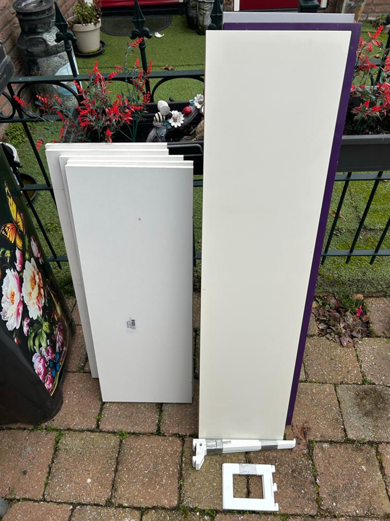 Kastplanken (met steunen) 5 v 80 lang en 3 v1.10 m ophalen, Ophalen of Verzenden, Gebruikt
