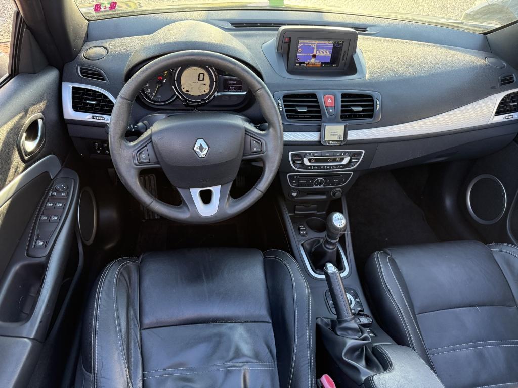 Renault Mégane Coupé-Cabriolet 1.4 TCE Dynamique, Auto's, Voorwielaandrijving, Euro 5, Gebruikt, 750 kg