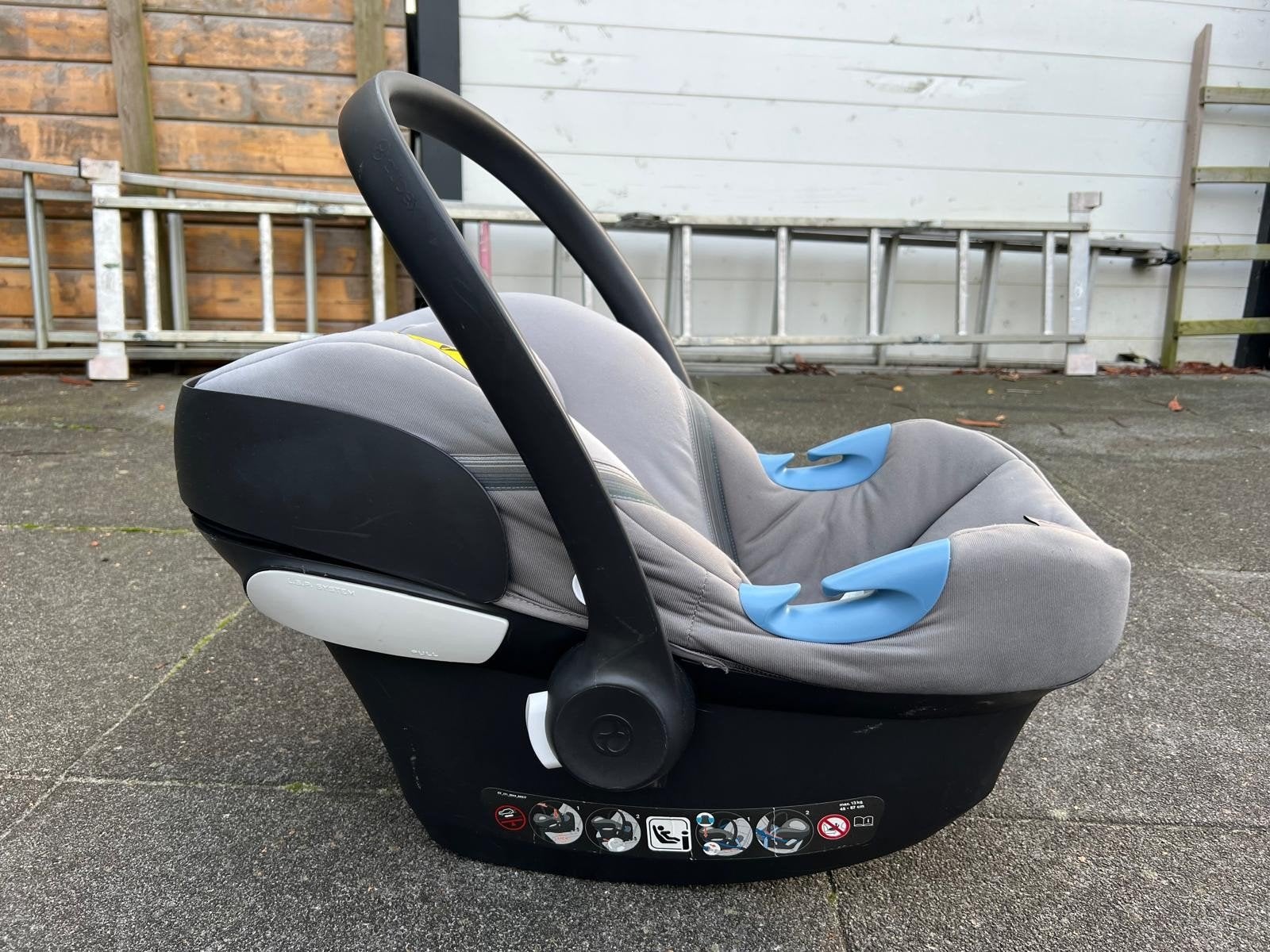 Cybex autostoel baby met isofix basis, Gebruikt, 0 t/m 18 kg, Zijbescherming, Isofix