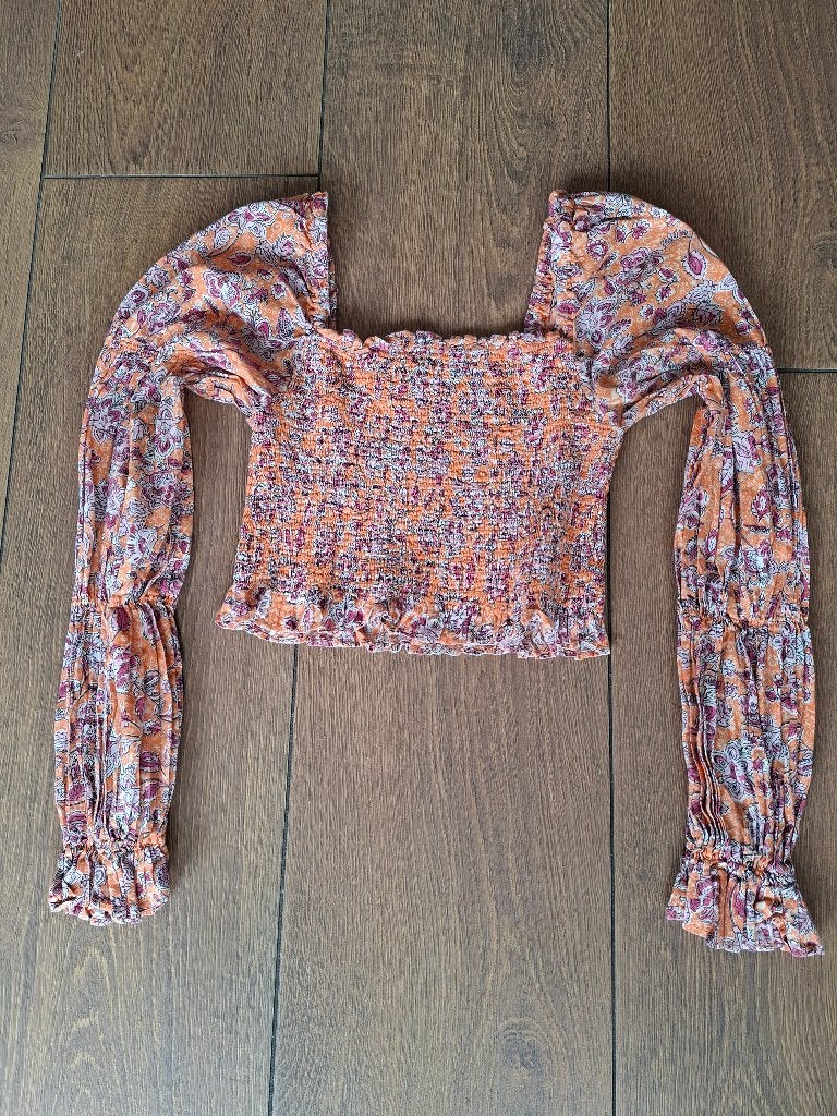 croptop. Paisley print. Mt S. Costa Festival. Lengte 40 cm., Kleding | Dames, Ophalen of Verzenden, Zo goed als nieuw, Lange mouw