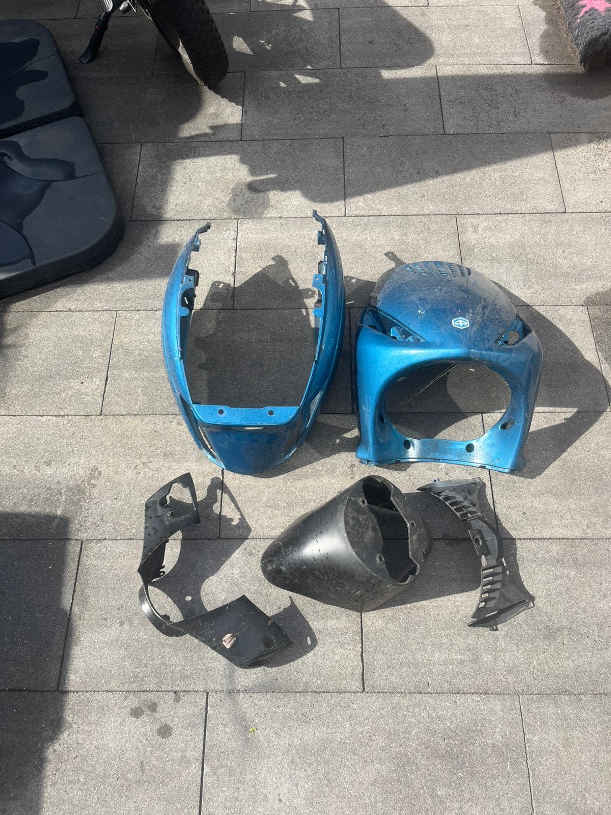 Kappen zeg blauw, Ophalen, Zo goed als nieuw, Kap, Piaggio
