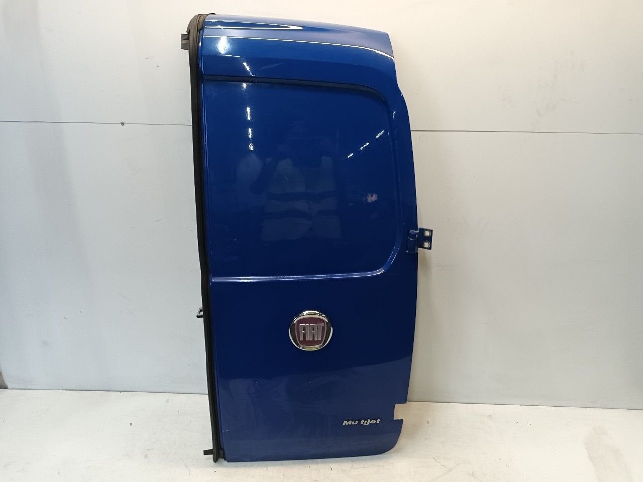 Portier rechtsachter Fiat Fiorino, Auto-onderdelen, Onderdelen@venauto.nl, Van der Ven Autorecycling B.V., Gebruikt, Ettenseweg 76, 4706 PB Roosendaal, The Netherlands