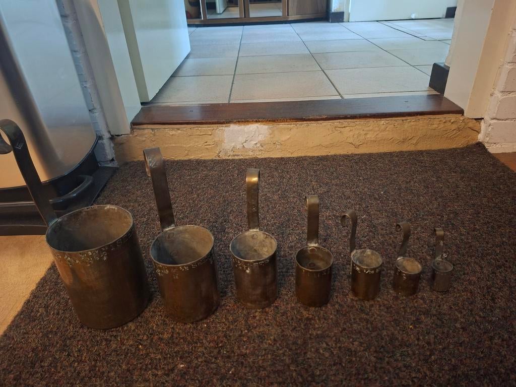 Antieke koperen maten set - 7 stuks, Antiek en Kunst, Ophalen of Verzenden