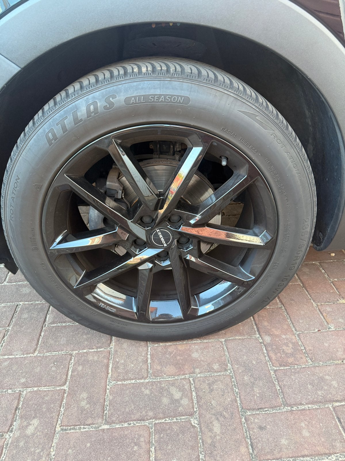 19 inch zwarte velgen met banden, Auto-onderdelen, Banden en Velgen, 235 mm, All Season, Band(en), Ophalen