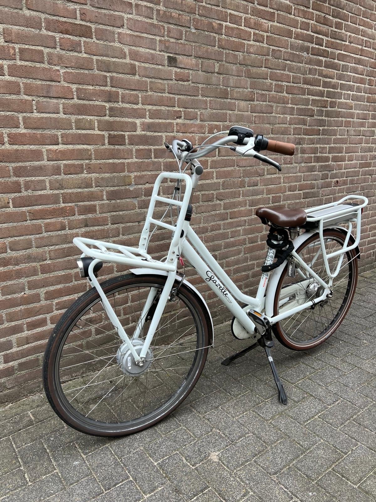 Gazelle Grace elektrische fiets (accu defect storing), Fietsen en Brommers, Elektrische fietsen, Ophalen, Minder dan 30 km per accu