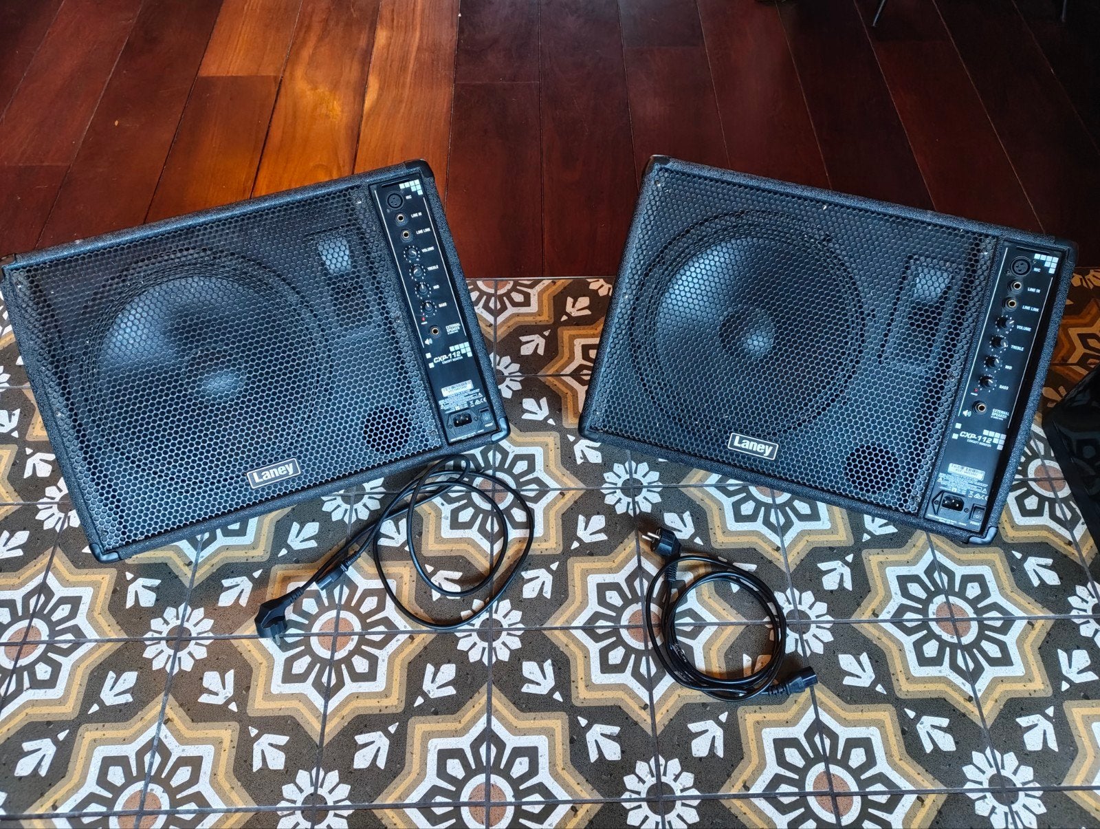2 Laney CPX-112 actieve vloer monitor speakers, Ophalen, Zo goed als nieuw, Minder dan 500 watt, Monitor(versterker)