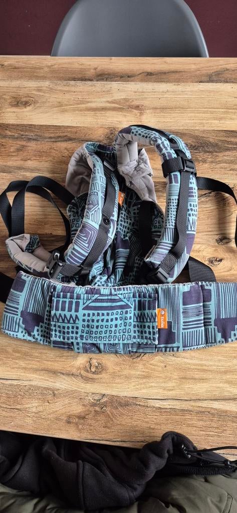 Tula Free-to-Grow draagzak met geometrisch patroon, Buik of Rug, Zo goed als nieuw, Draagzak, Ophalen