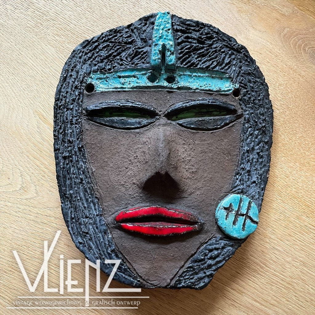 Retro kunstwerk klei glazuur gezicht, wandsculptuur, Ophalen, Huis en Inrichting