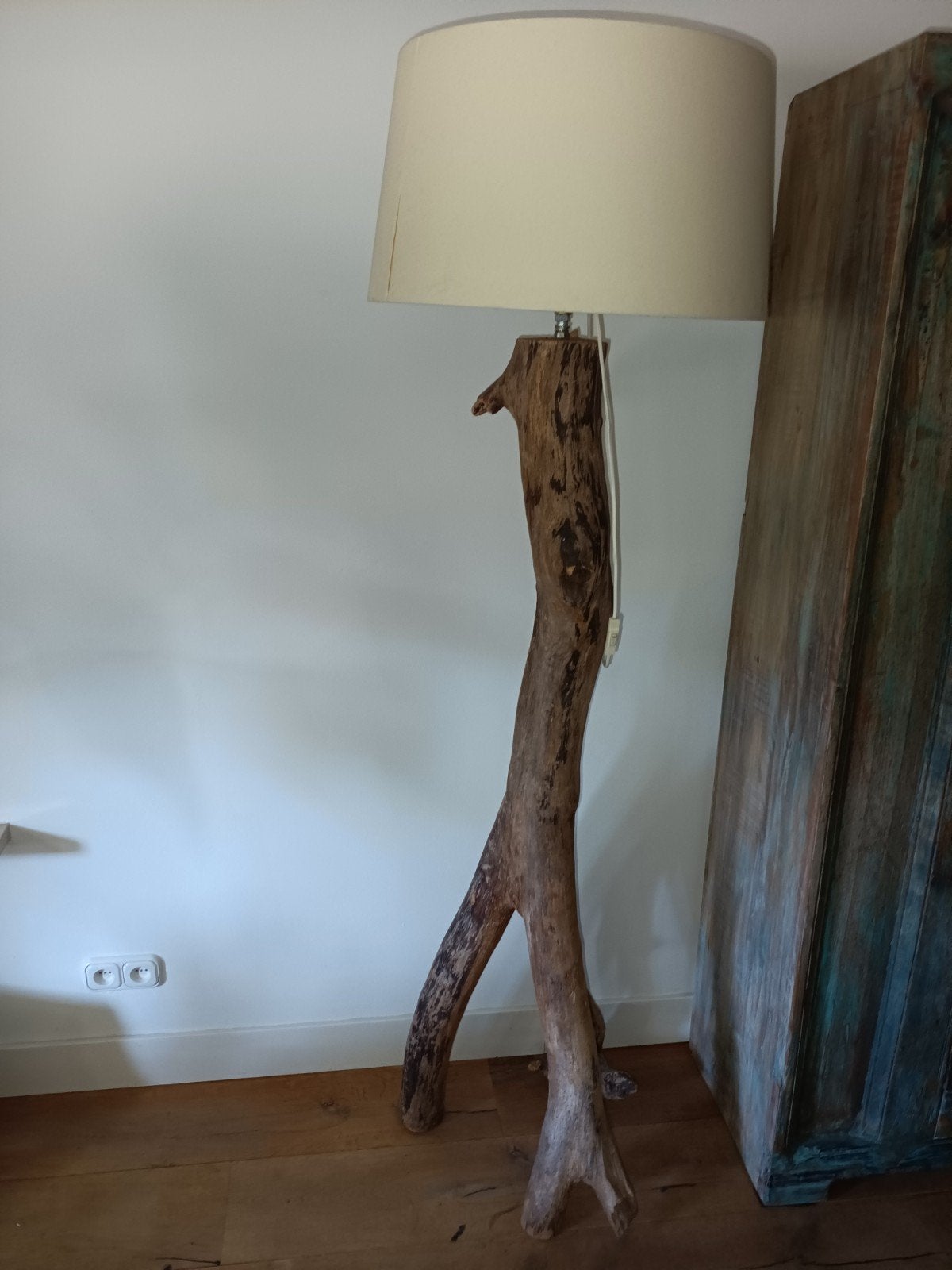 Unieke staande lamp van drijfhout met stoffen kap, Huis en Inrichting, Lampen | Vloerlampen, Ophalen, Rustiek, Natuurlijk, Bohemian