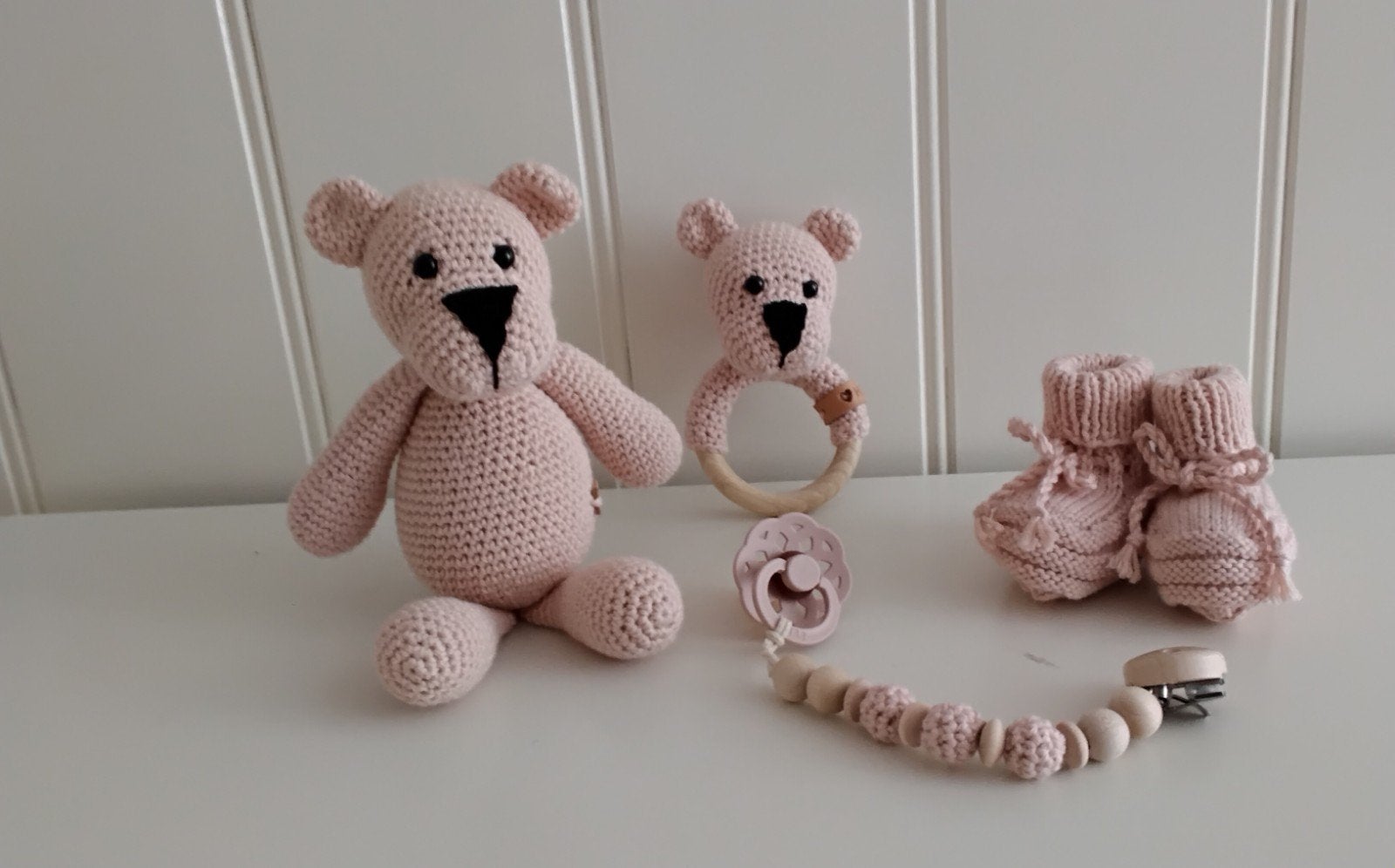 Lief gehaakt setje voor een reborn baby, Verzamelen, Poppen, Ophalen of Verzenden, Nieuw, Accessoires, Levensecht of Reborn