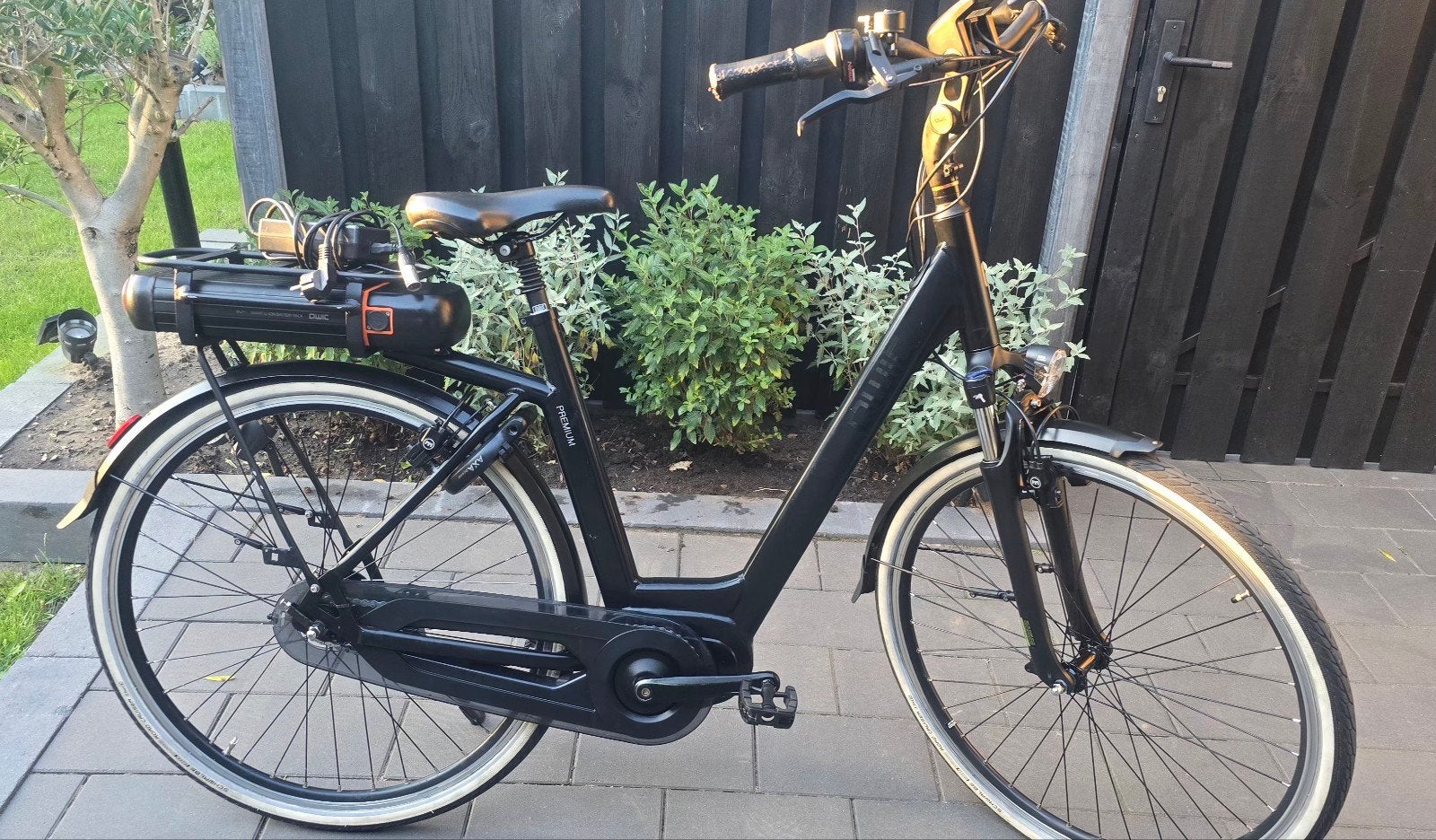 Zeer nette qwic mn7 625 wh accu, Ophalen, Qwic, Zo goed als nieuw, 51 tot 55 cm