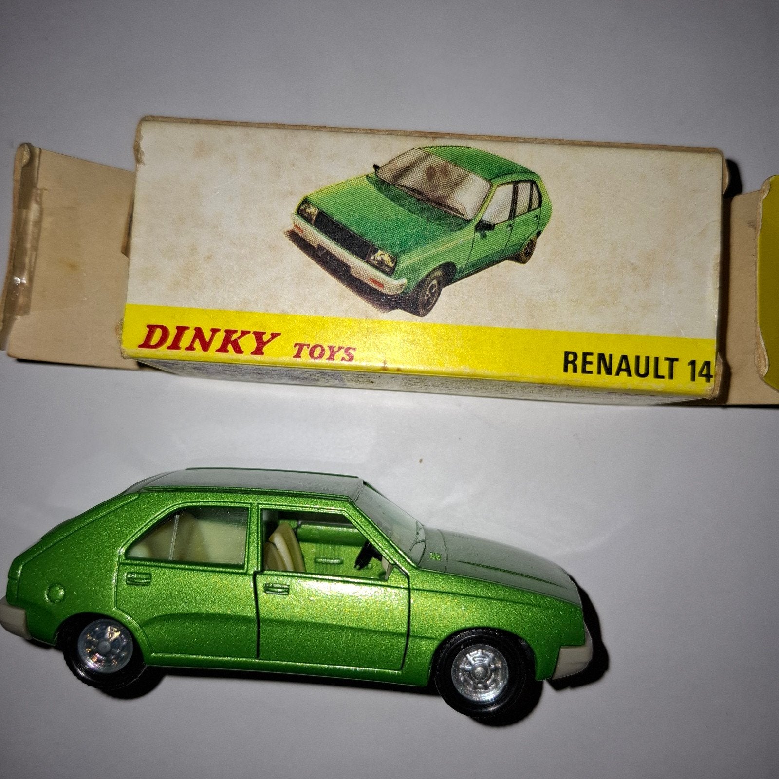 Dinky Toys Renault 14 Meccano France (Made in Spain), Ophalen of Verzenden