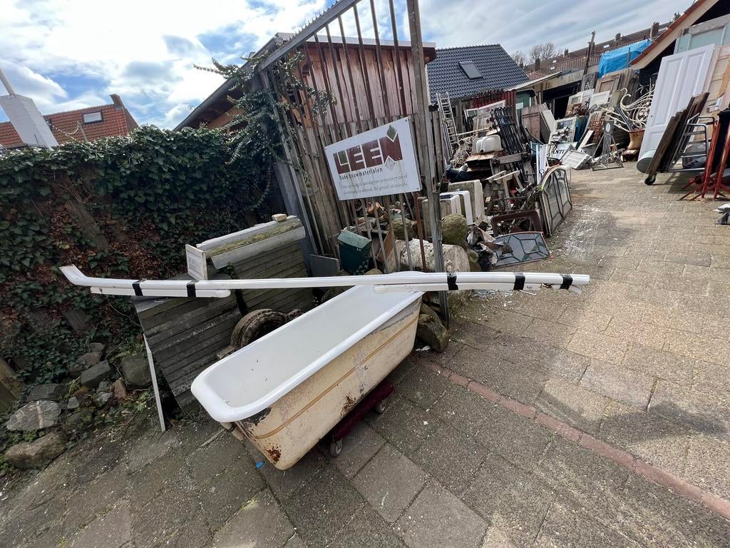 Antieke leuning, Ophalen, Gebruikt, Minder dan 2 meter