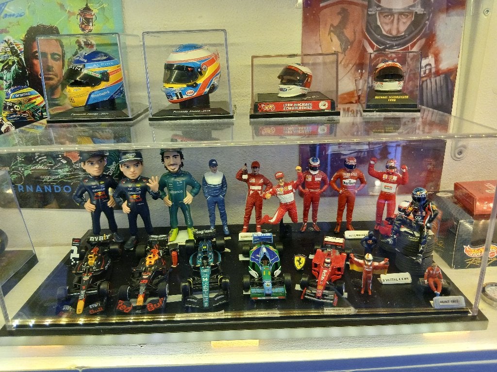 verstappen,alonso,schumacher auto,s en figuren 1/18 en 1/43, Hobby en Vrije tijd, Modelauto's | 1:18, Ophalen
