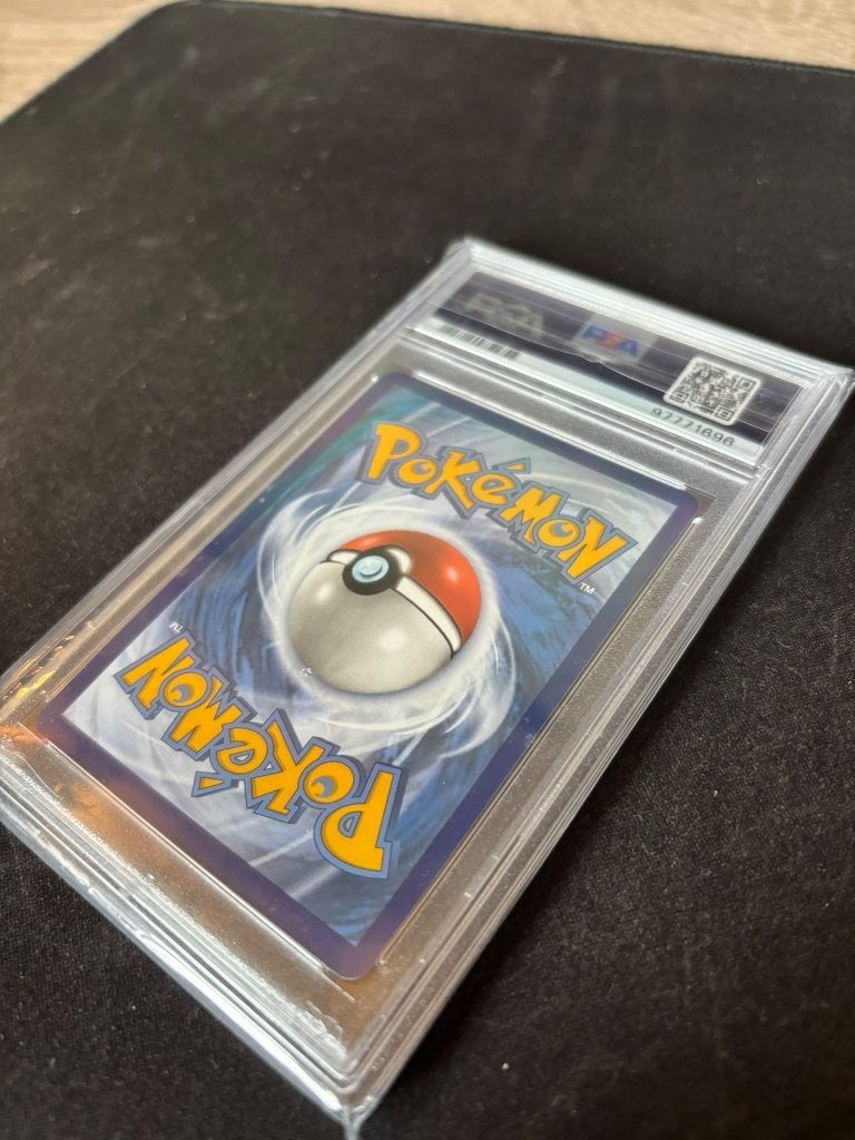 Foto 3 van Sylveon VMAX TG15 Brilliant Stars PSA 10 GEM MINT