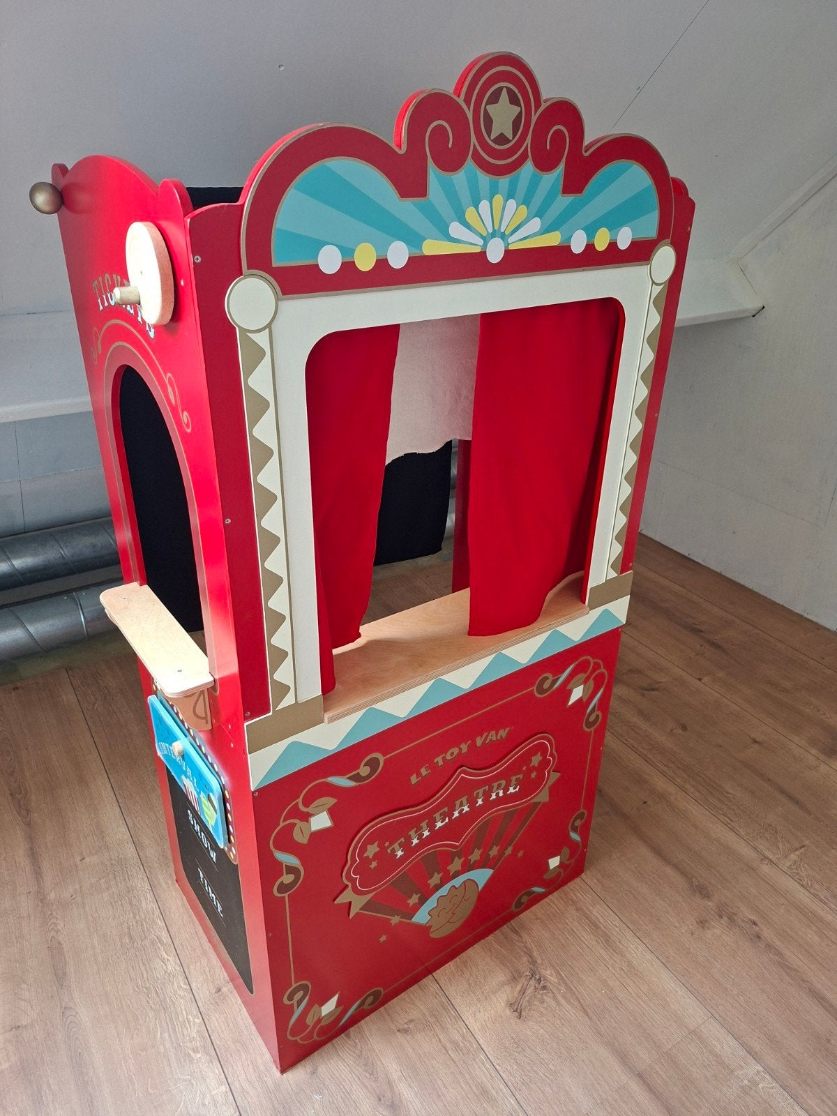 Le Toy Van Houten Poppentheater / Theatertje, Ophalen of Verzenden, Zo goed als nieuw, Jongen of Meisje