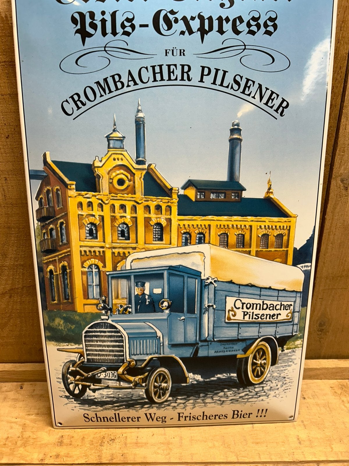 Groot Emaille bord Krombacher ca. 50x30cm met bolling, Ophalen of Verzenden, Zo goed als nieuw, Reclamebord