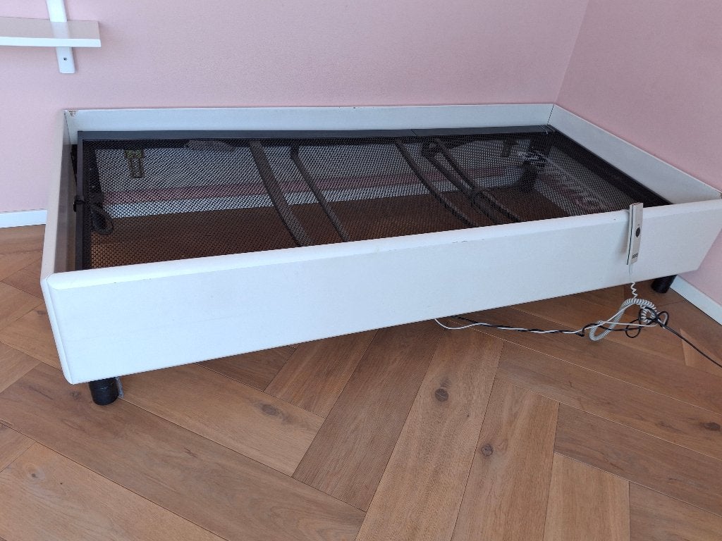 Auping (senioren) bed 90 x 200 elektrisch verstelbaar, Ophalen, 90 cm, Eenpersoons, Wit