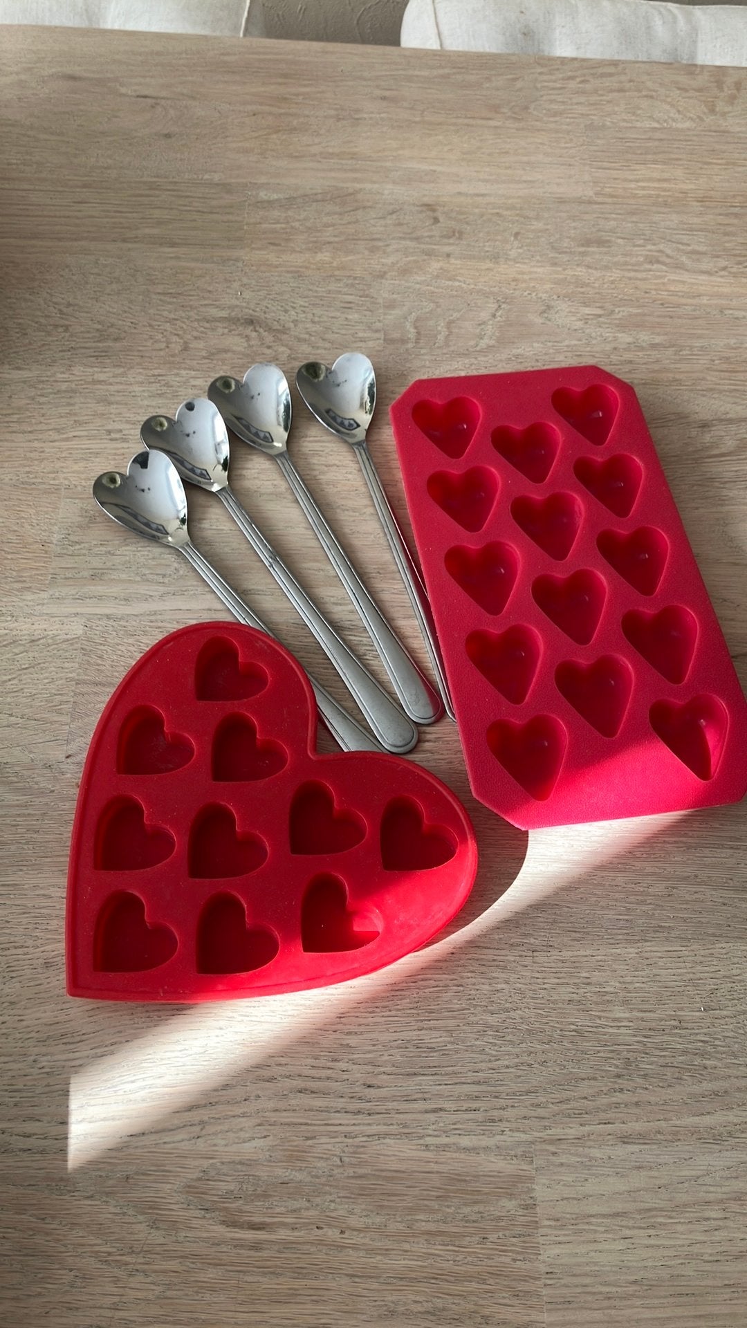 Alles hartjes ijsklontjes vormen en ijs/dessertlepels, Ophalen of Verzenden, Zo goed als nieuw