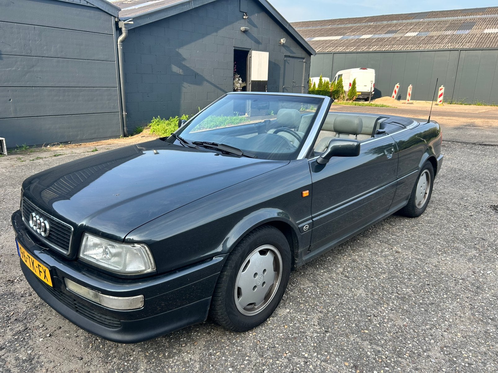 Audi 80 2.8 V6 AUT Cabrio 174PK Airco Leder Stoel verw Xenon, Beige, Cabriolet, 4 stoelen, Leder en Stof