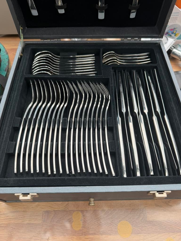 Sola 9 persoons bestekcassette, Ophalen, Zo goed als nieuw, Rvs of Chroom