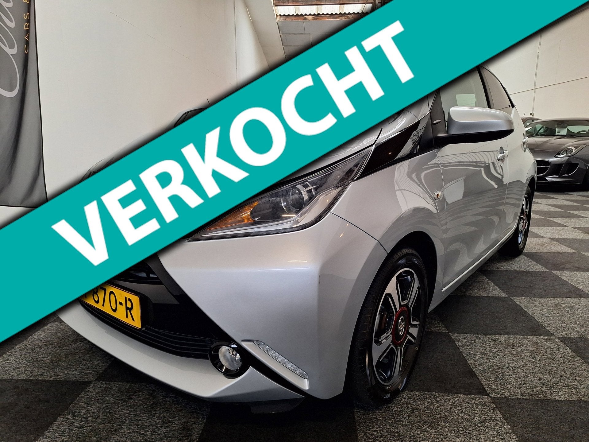Toyota Aygo X-pose uitv. Cabrio. Full opties. 65.000 km. NAP, Auto's, Gebruikt, Euro 6, 4 stoelen, Leder en Stof