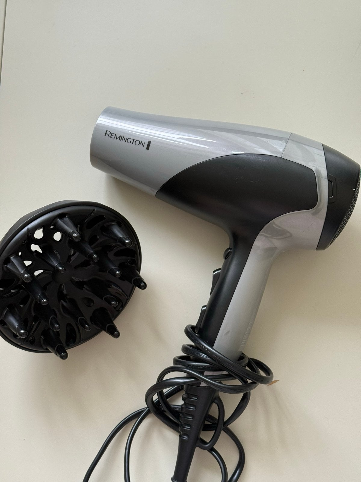 Remington Föhn - Zo goed als nieuw, slechts één keer gebruik, Ophalen, Zo goed als nieuw, Haarverzorging