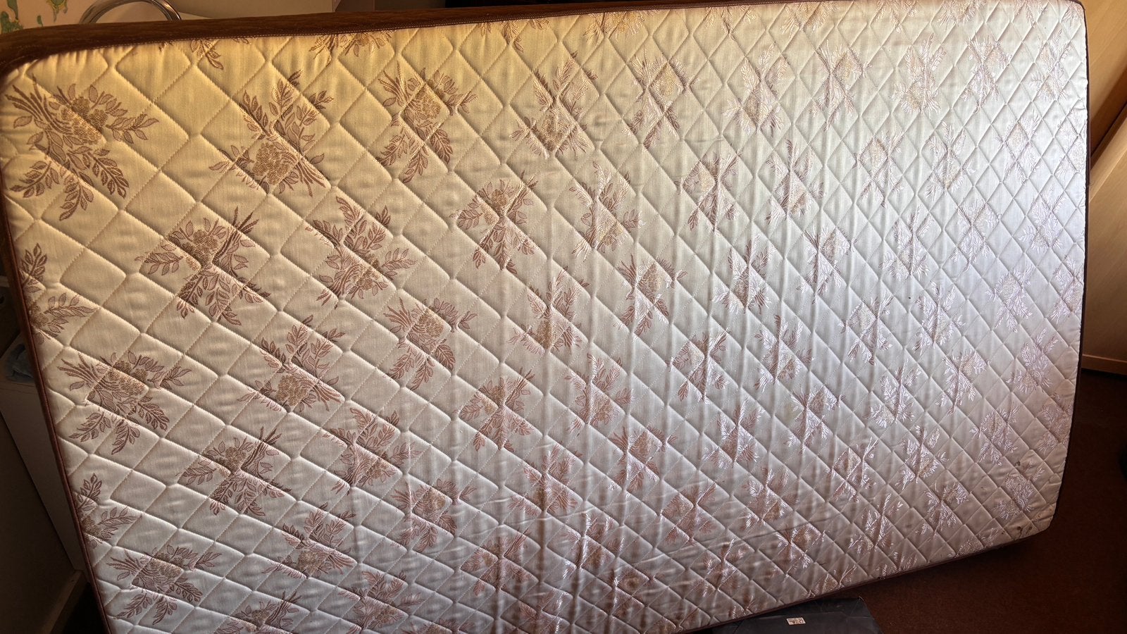 Matras 190 x 115 cm gratis, Ophalen, Gebruikt, 190 cm of minder, Twijfelaar