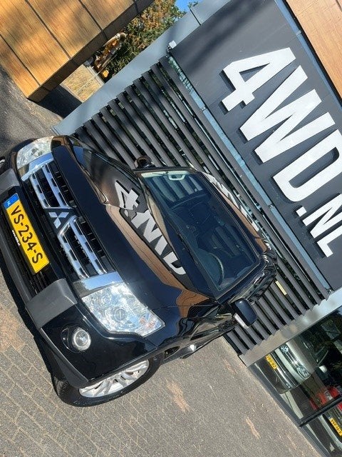 Mitsubishi Pajero 3.2 DI-D AUT 3 DRS HRVAN / LEDER/CRUISE /, Auto's, Automaat, Euro 5, Gebruikt, Automatische klimaatregeling