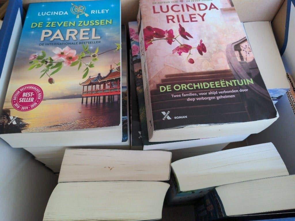 Lucinda Riley boeken, Boeken, Romans, Zo goed als nieuw, Nederland, Ophalen