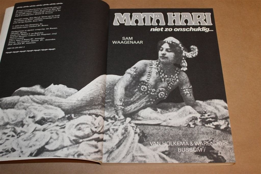 Mata Hari — Biografie van Spionne Margaretha Zelle, Ophalen of Verzenden, Gelezen