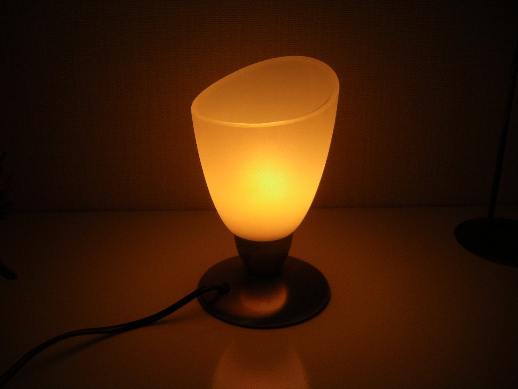 zgan heel mooi klein tafel lampje op stroom, Ophalen of Verzenden, Zo goed als nieuw