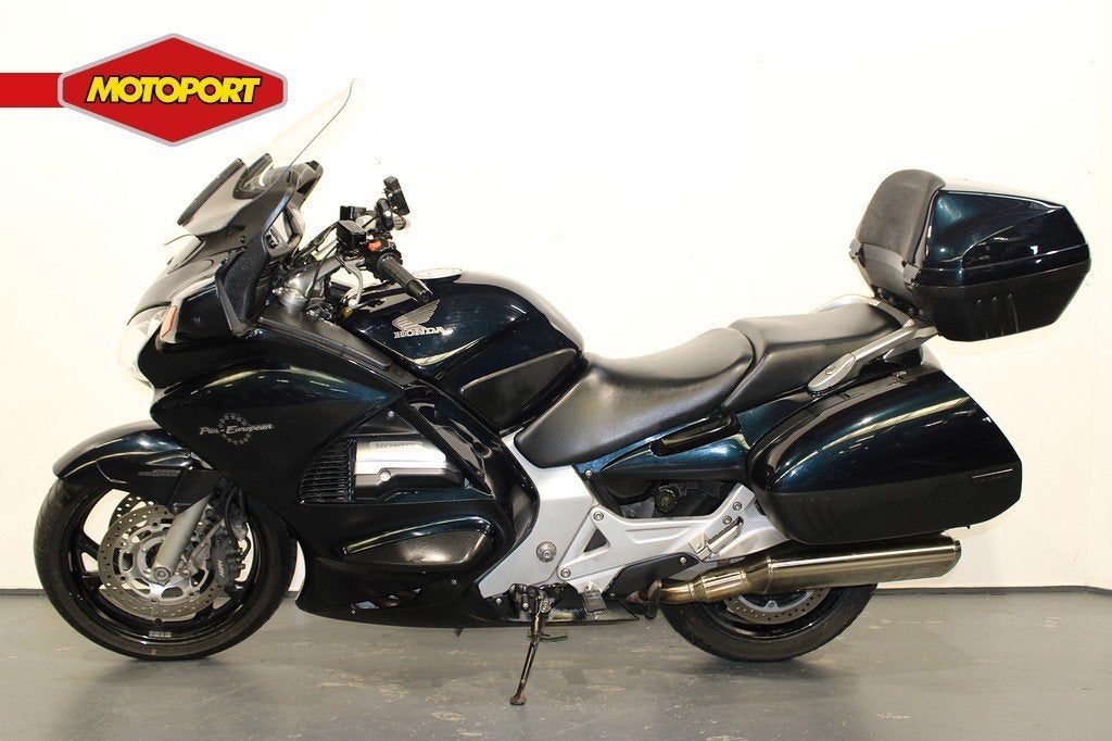 Honda ST 1300 Pan European (bj 2004), Motoren, Bedrijf, Mc.benelux@honda-eu.com, Toermotor, Doornveld 180
B-1731  Zellik, BE