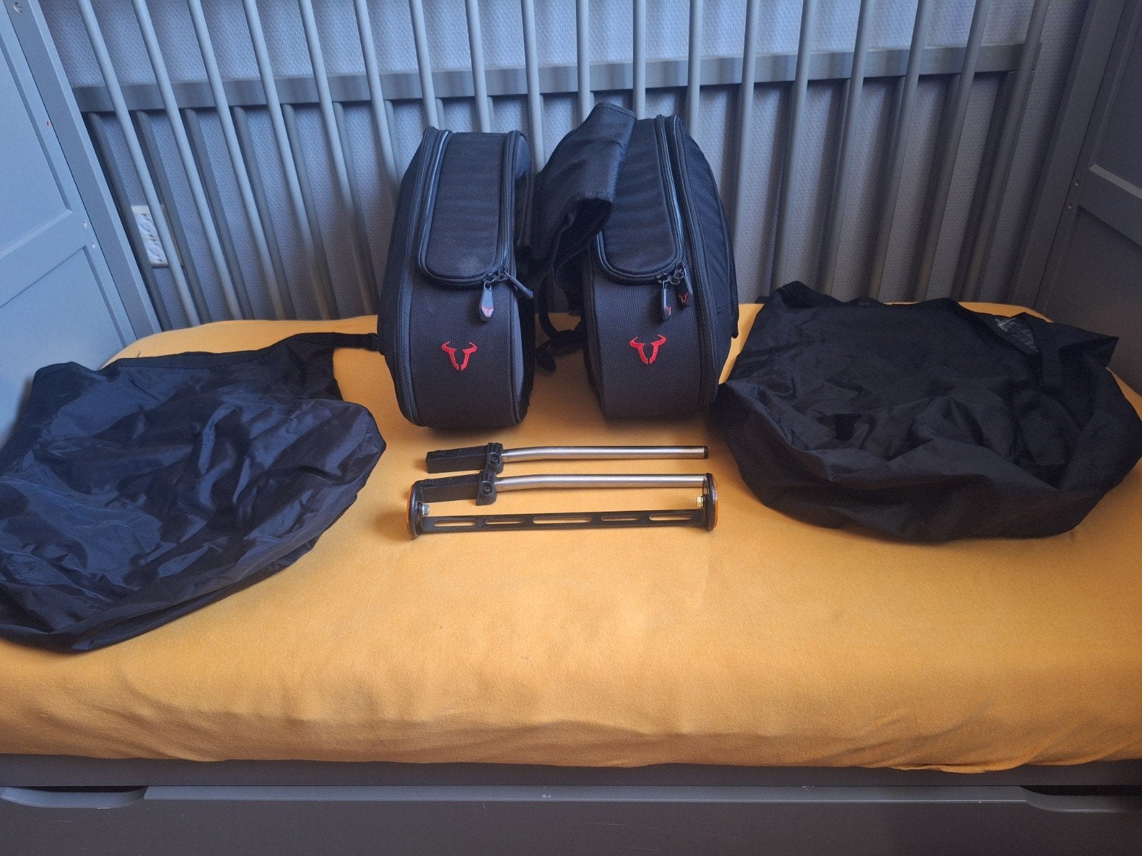 SW-Motech Blaze zadeltassen set voor Yahama MT 09, Ophalen, Zo goed als nieuw