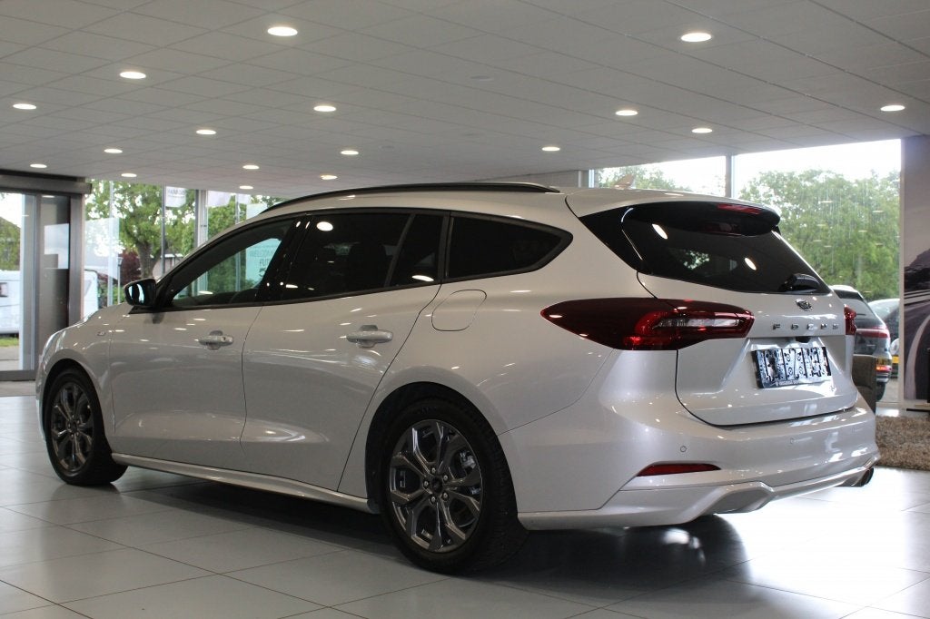 Ford FOCUS Wagon ST-Line/CAMERA/CRUISE/CARPLAY (bj 2025), Auto's, Ford, Stof, Gebruikt, 155 pk, Start-stop-systeem