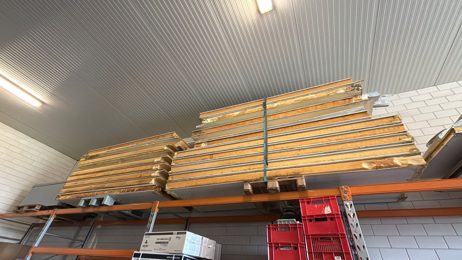 Partij sandwichpanelen - Isolatie en constructie, Ophalen, Gebruikt, Overige materialen, 100 mm of meer